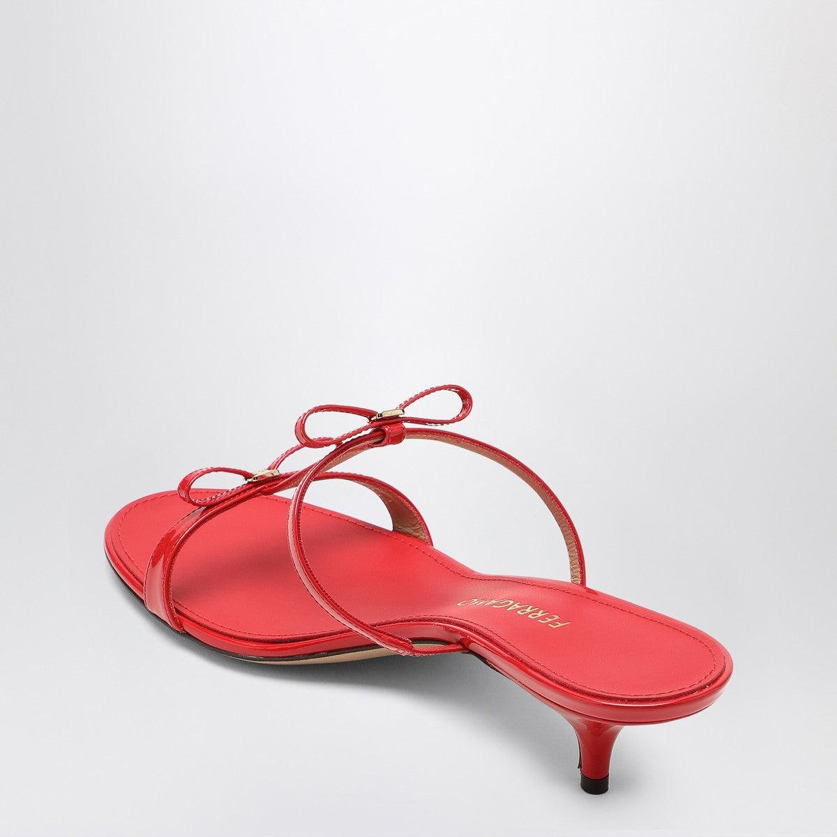 Ferragamo Ferragamo Flame red Mini Bow sandals