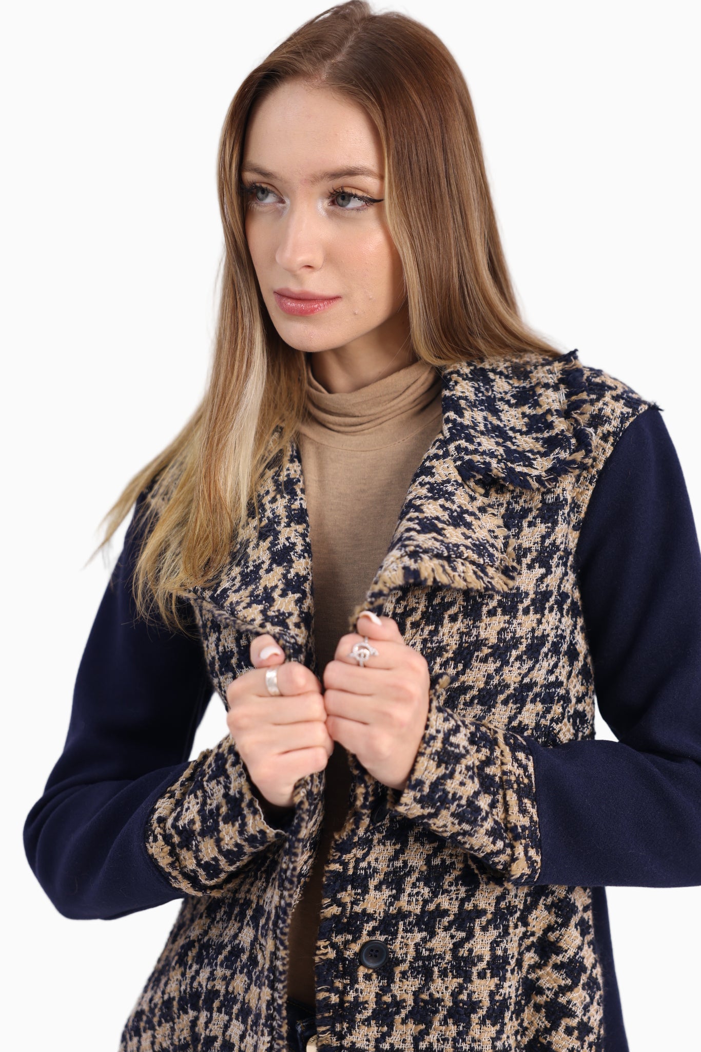 Siste’s Navy & Beige Houndstooth Jacket