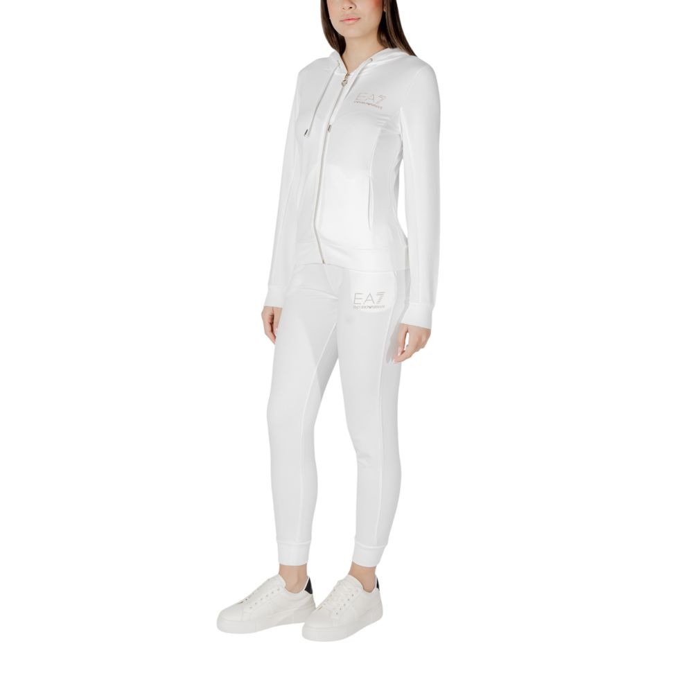 بدلة رياضية من البوليستر الكريمي من EA7 Emporio Armani