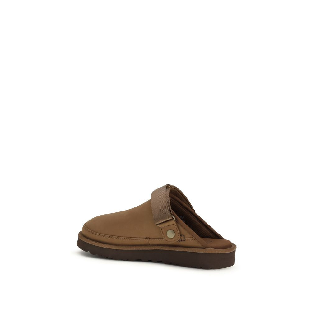 حذاء UGG بني اللون من جلد العجل، طراز Bos Taurus، مفتوح من الخلف
