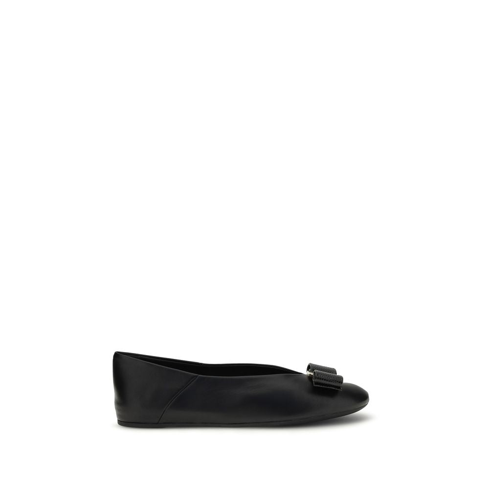 Ferragamo Black Calf Leather Bos Taurus Ballet Flats - Luxe Marca