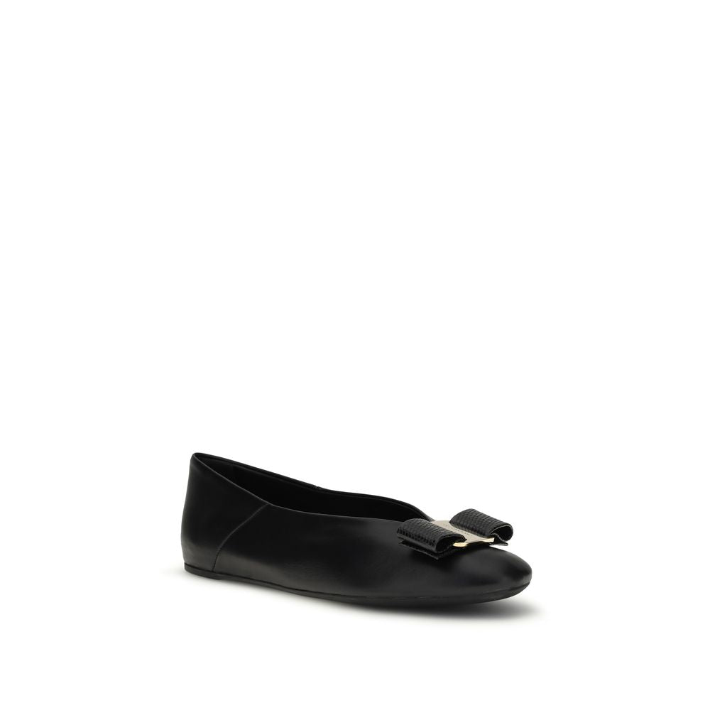 Ferragamo Black Calf Leather Bos Taurus Ballet Flats - Luxe Marca