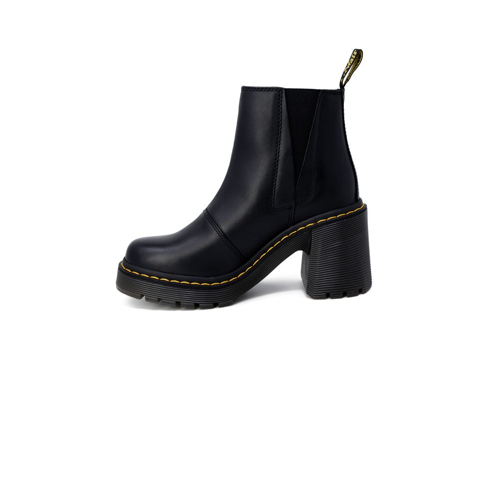 حذاء بكعب عالٍ من الجلد الأسود من Dr. Martens