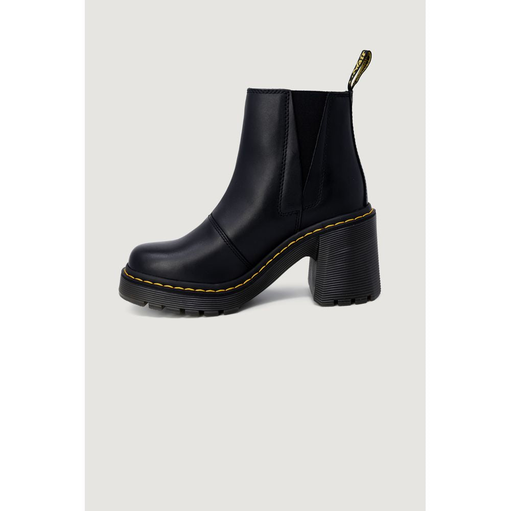 حذاء بكعب عالٍ من الجلد الأسود من Dr. Martens