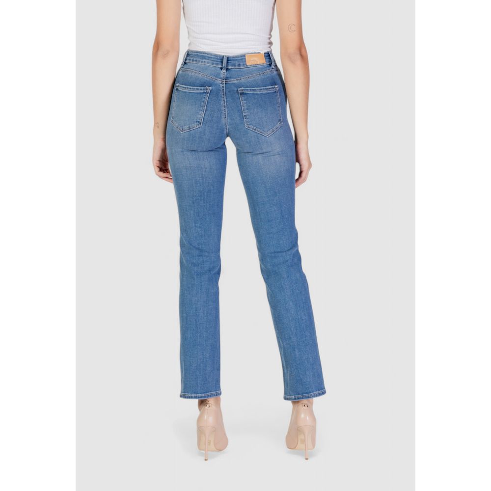 Vero Moda Light Blue Cotton Mom Jeans - Luxe Marca