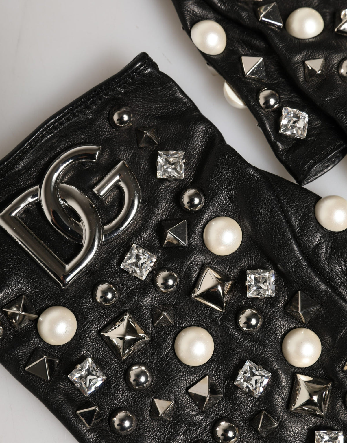 Dolce & Gabbana Black Pearl Embellished Wrist Length Gloves