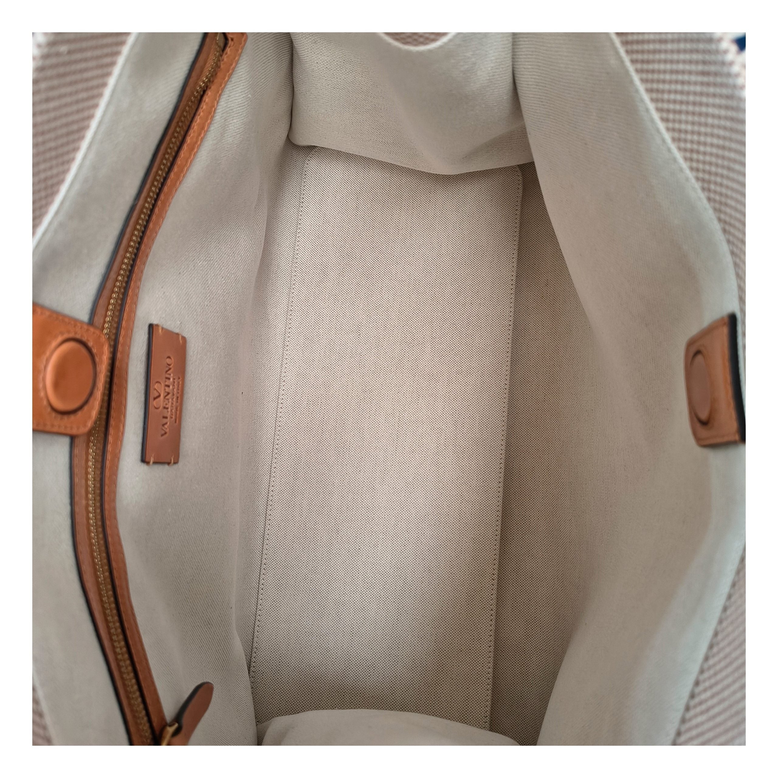 Valentino Garavani Beige Fabric Handbag