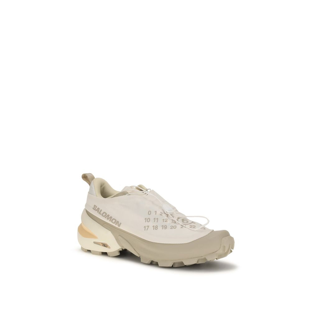 MM6 حذاء رياضي بيج من البوليستر