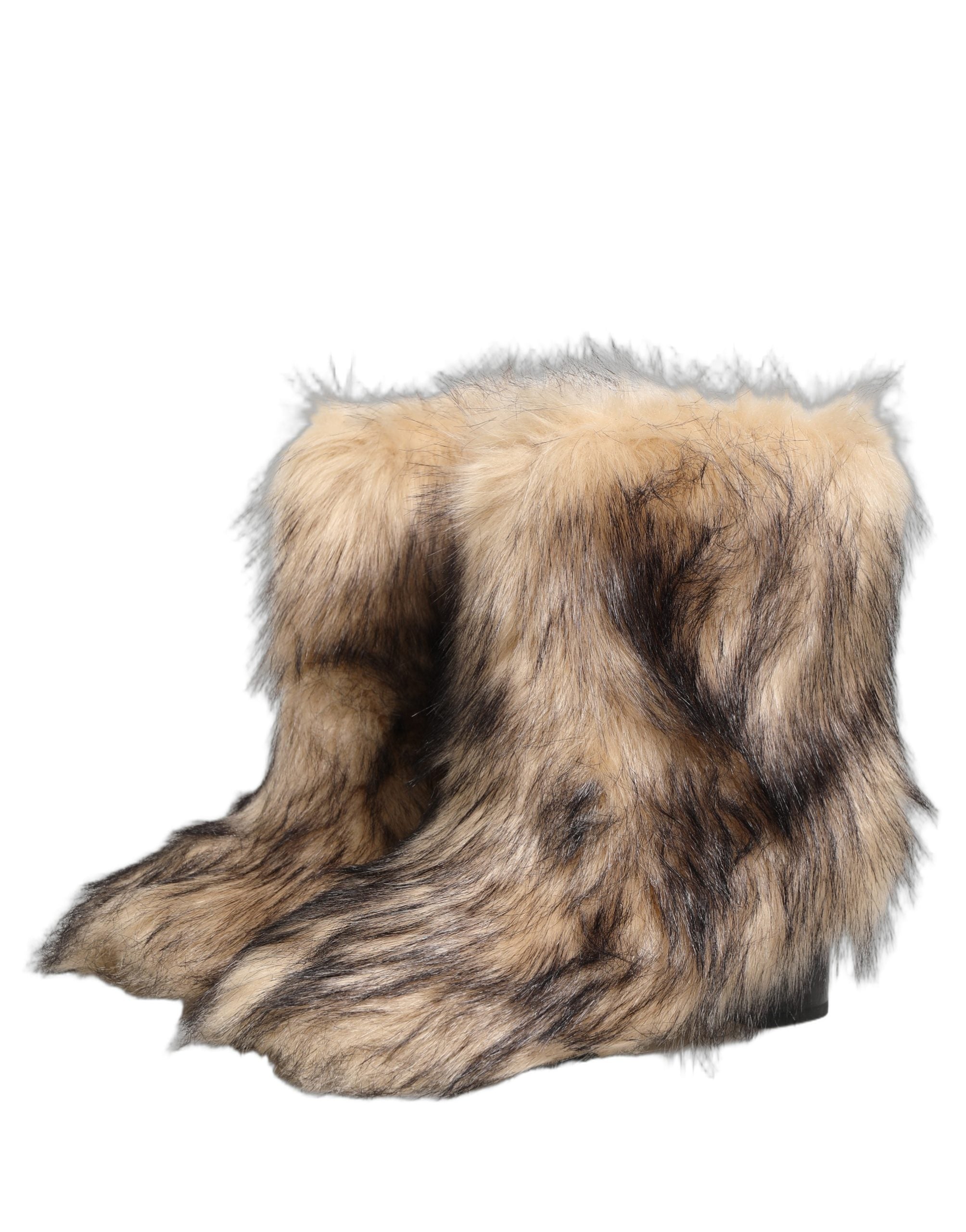 حذاء رجالي طويل من الفرو الصناعي البني من دولتشي آند غابانا يصل إلى منتصف الساق