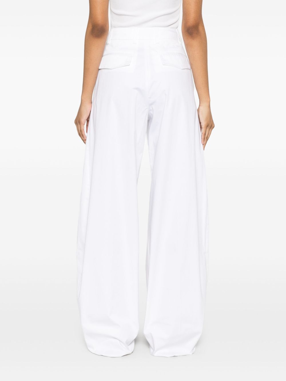 THE LATEST THE LATEST Trousers White