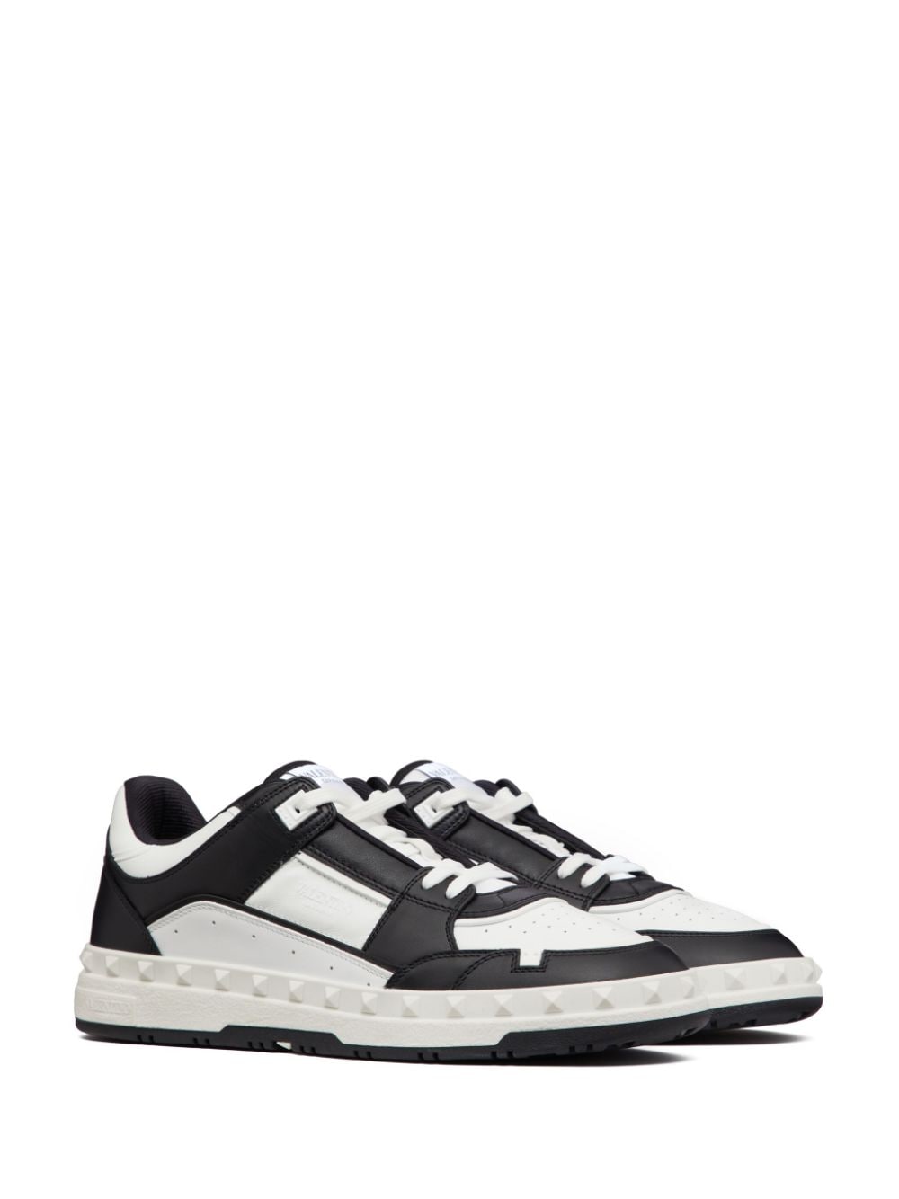 Valentino Garavani Low Top Freedots Sneaker In Calfskin