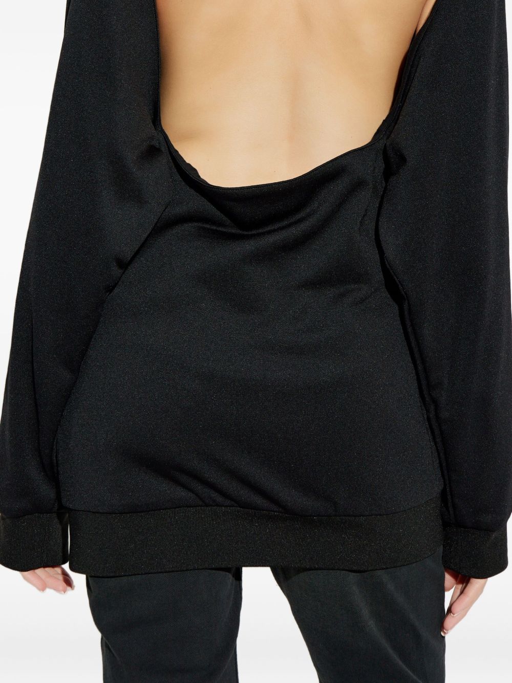 سويت شيرت بالنسياغا مزين بشعار العلامة التجارية