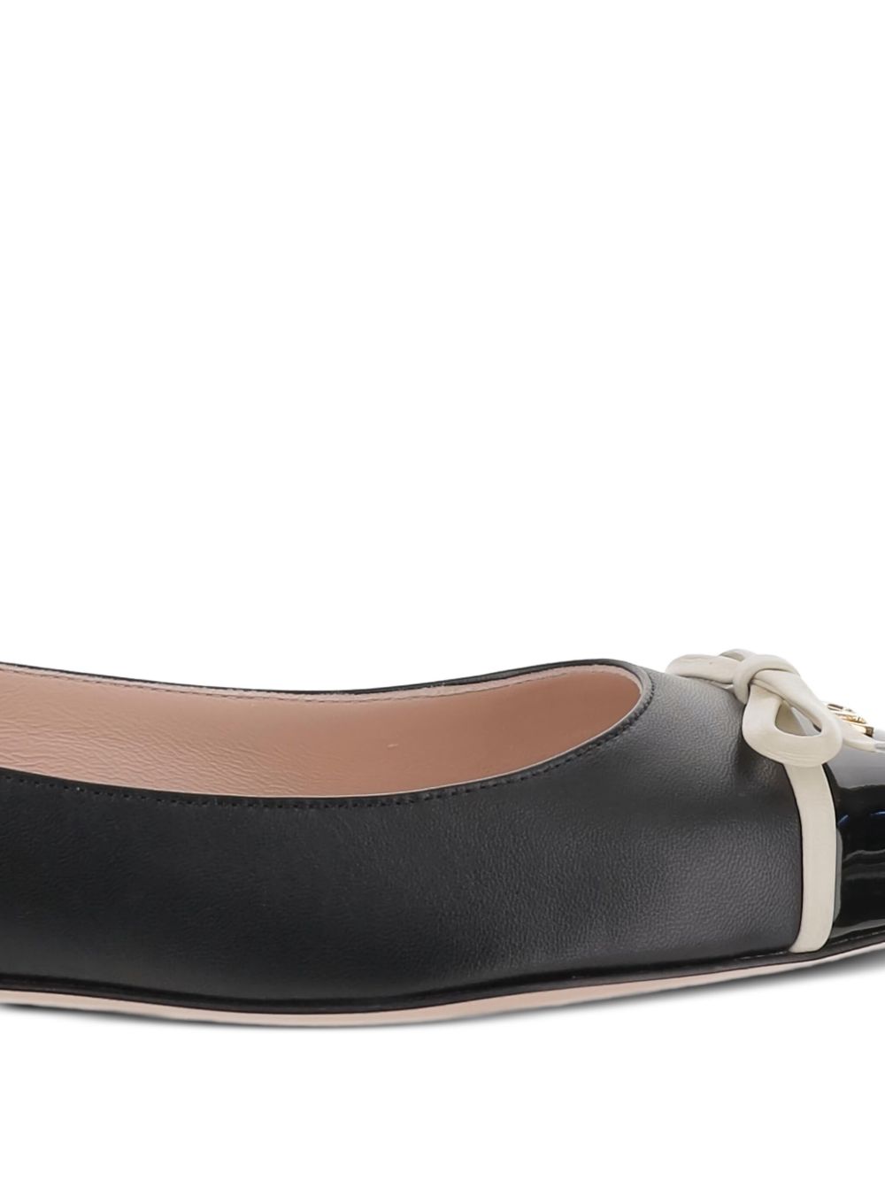 Valentino Garavani Valentino Garavani Bepointy leather ballet flats