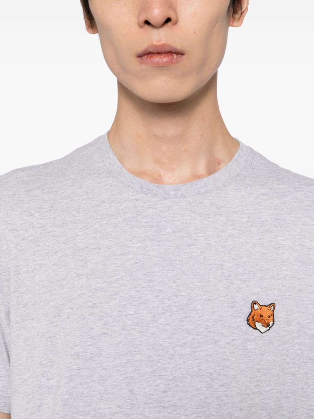Maison Kitsuné Maison Kitsuné Embroidered-logo patch T-shirt
