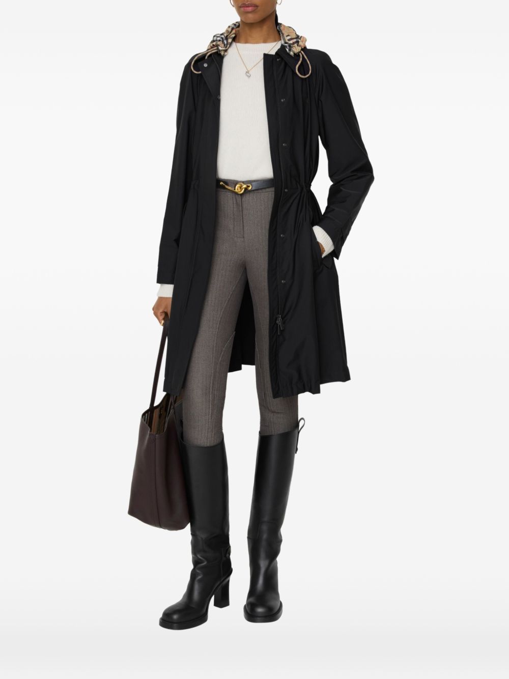 معاطف بربري السوداء