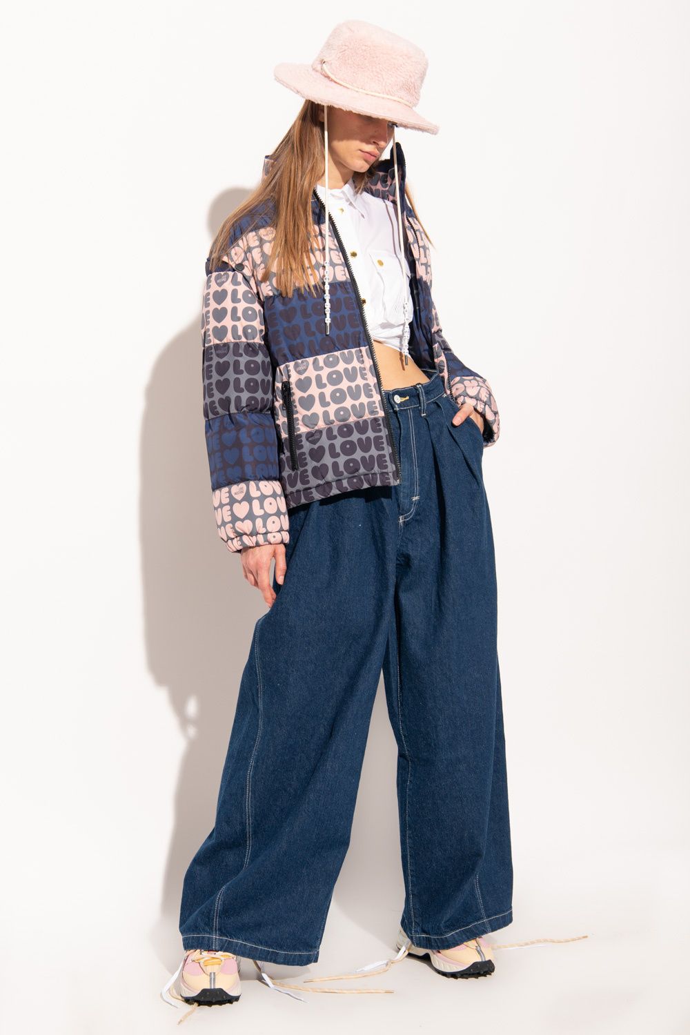 جاكيت نسائي بوليستر متعدد الألوان من Love Moschino