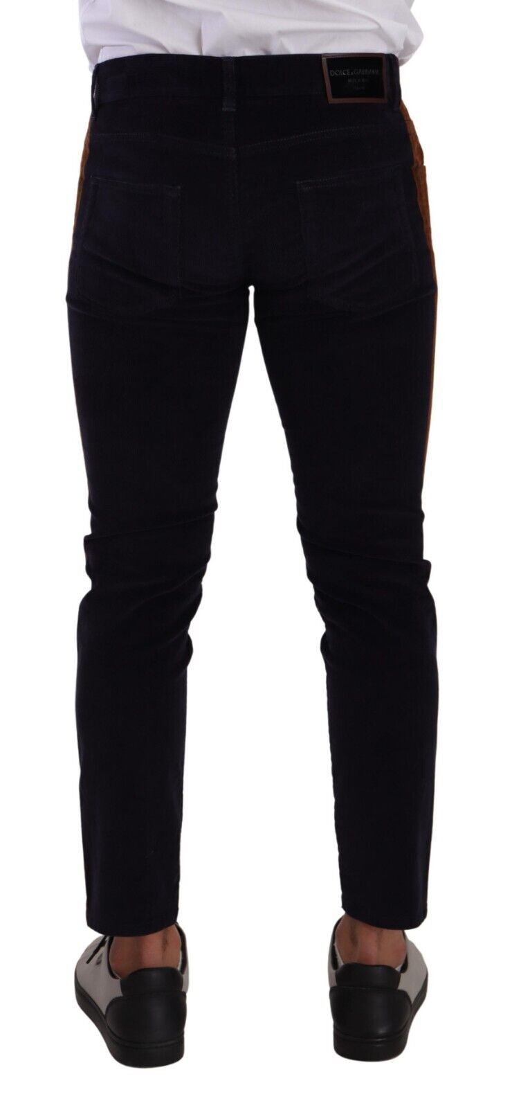 بنطلون جينز أنيق بقصة Slim Fit للرجل العصري