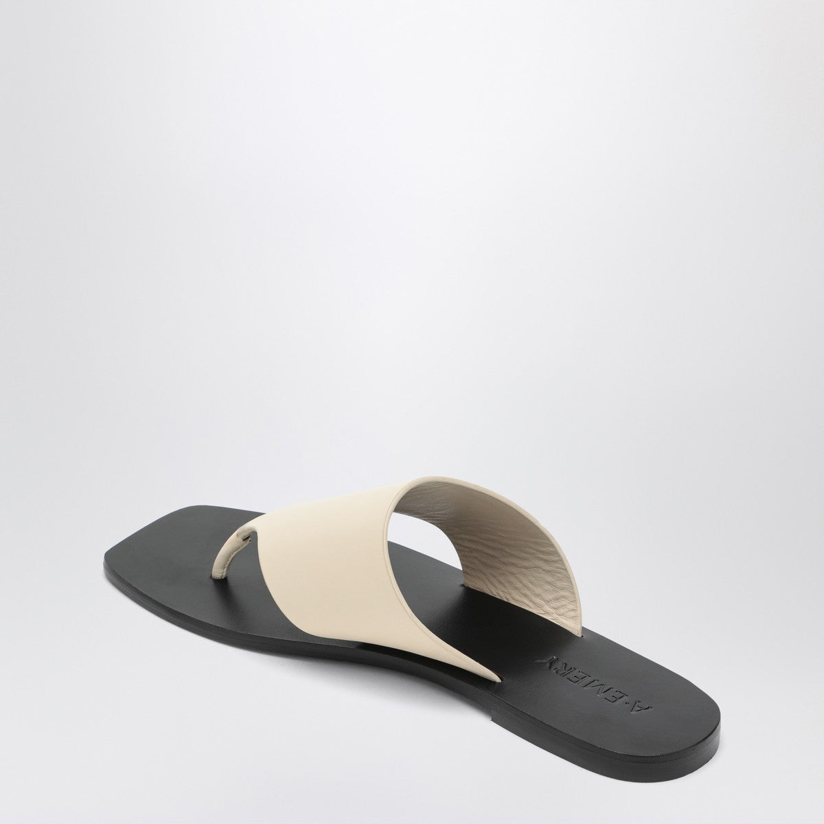 A.EMERY A.EMERY The Paton Sandals ivory in leather
