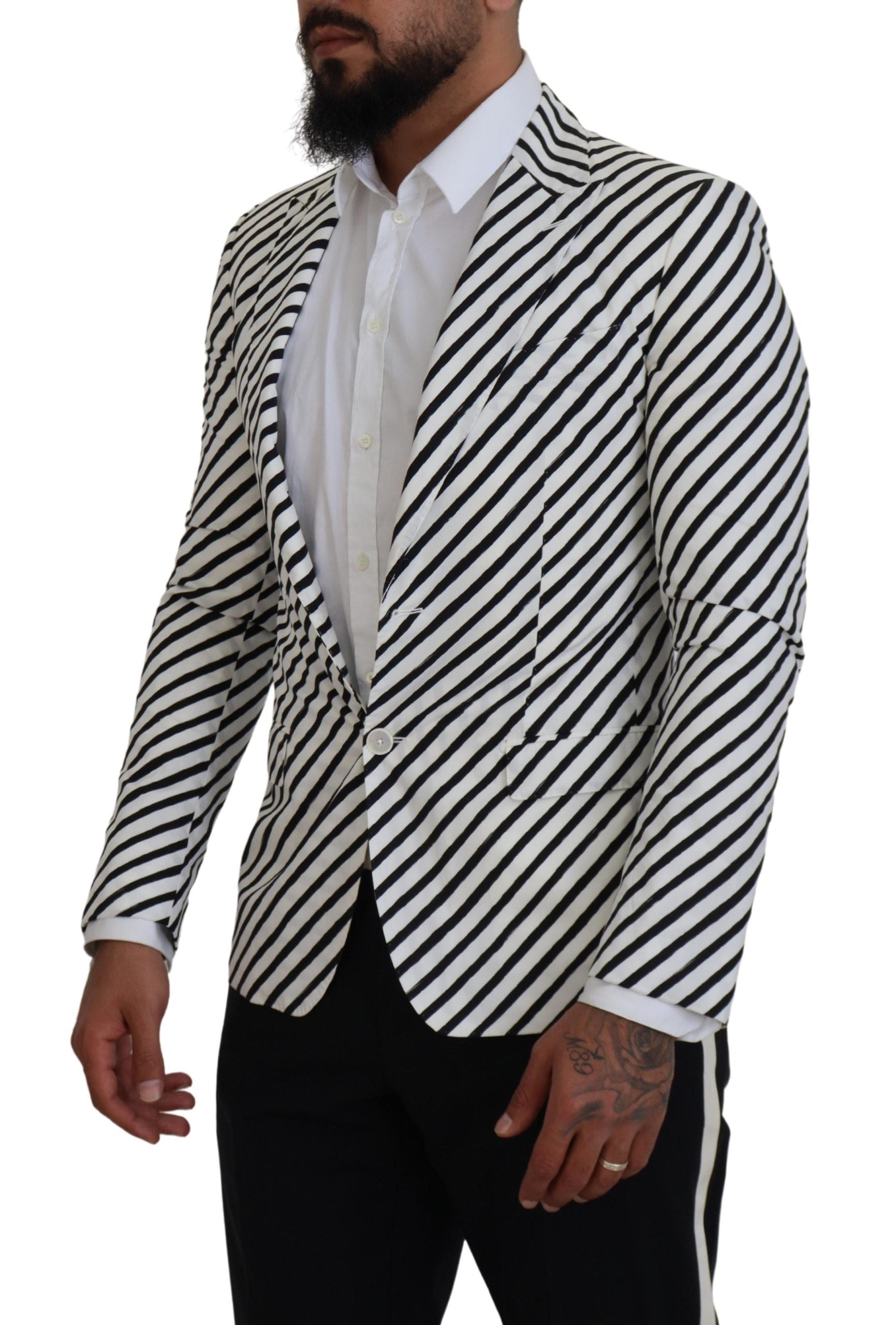 جاكيت بليزر مخطط أبيض وأسود من دولتشي آند غابانا بقصّة Slim Fit