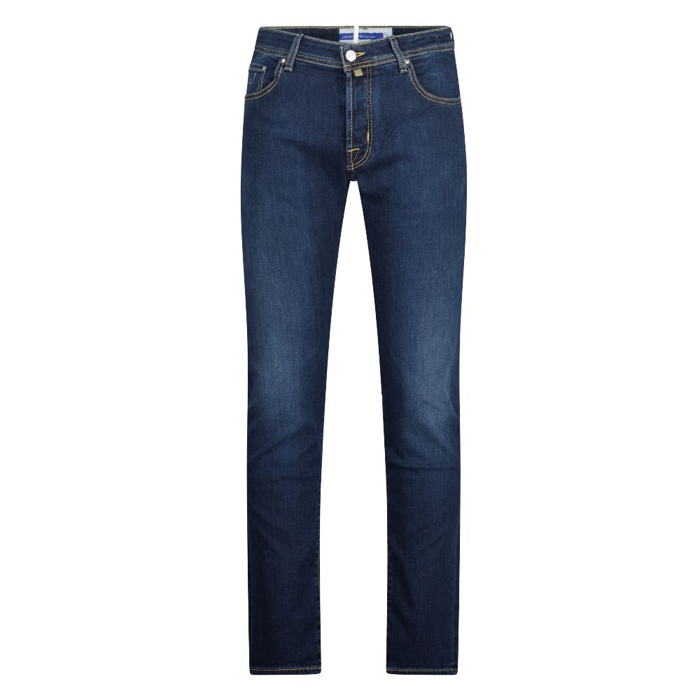 بنطال جينز أزرق داكن أنيق بقصّة Slim Fit