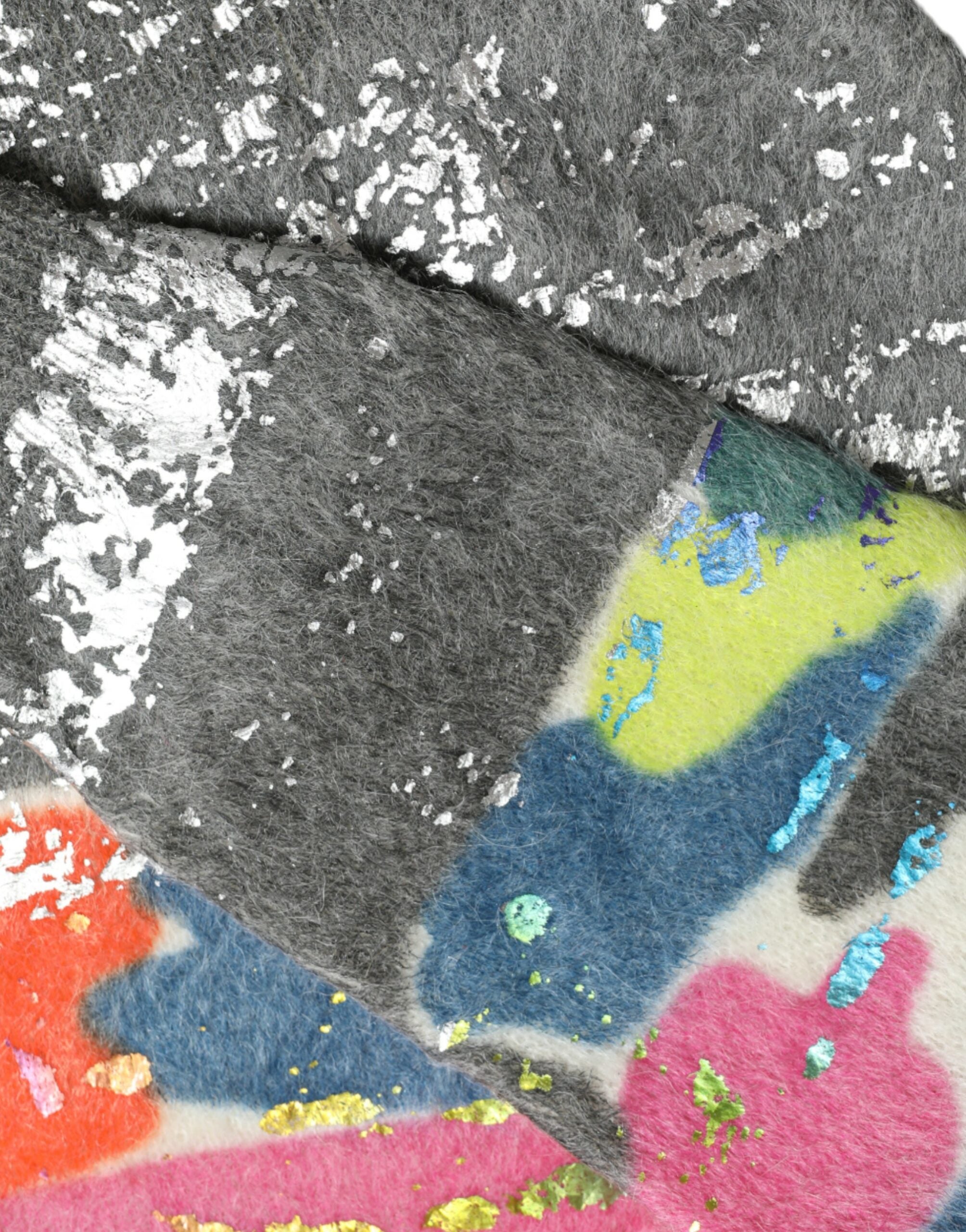 سترة دولتشي آند غابانا متعددة الألوان من الموهير بياقة مدورة