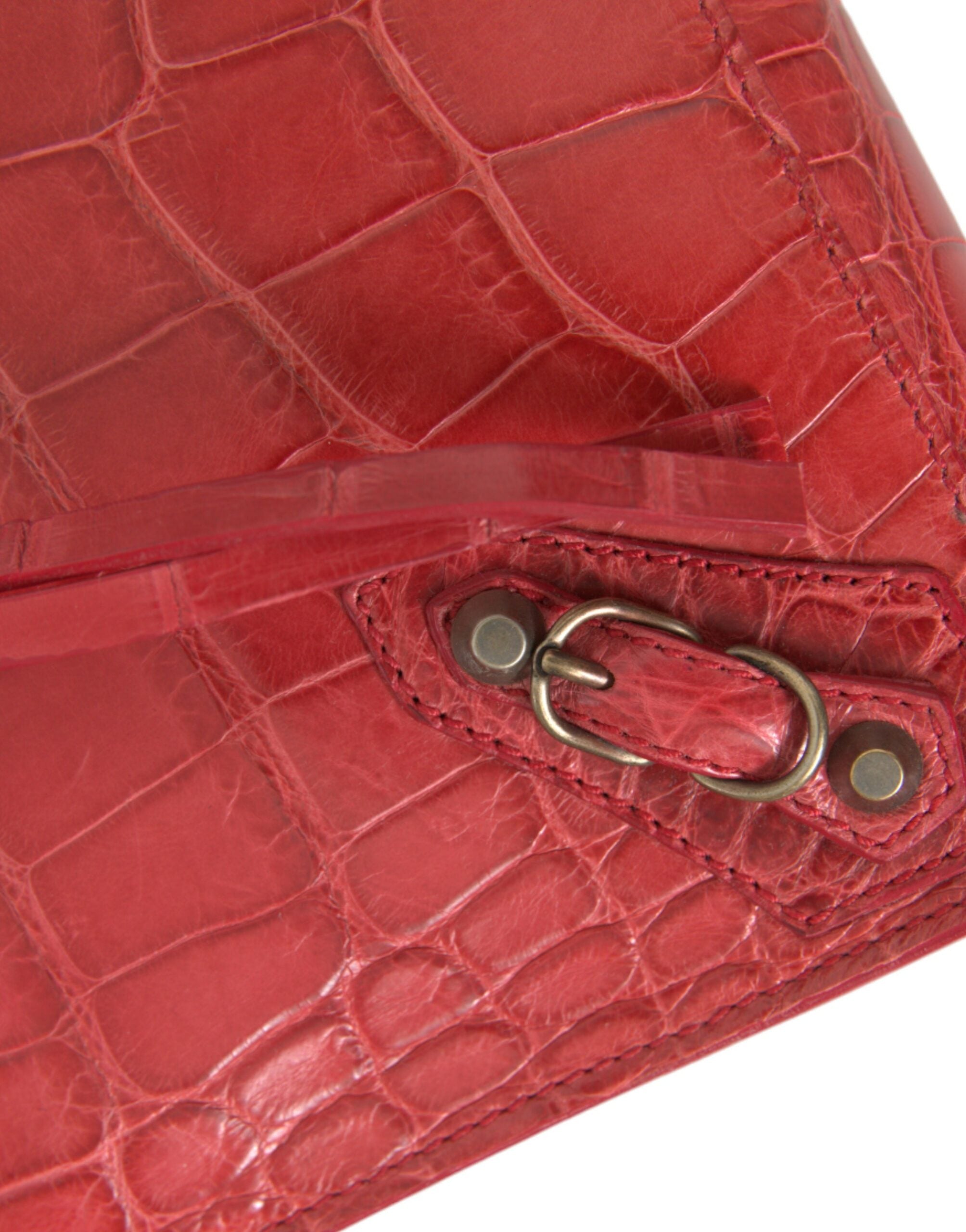 حقيبة يد كلاسيكية من Balenciaga مصنوعة من جلد إكزوتيك أحمر اللون