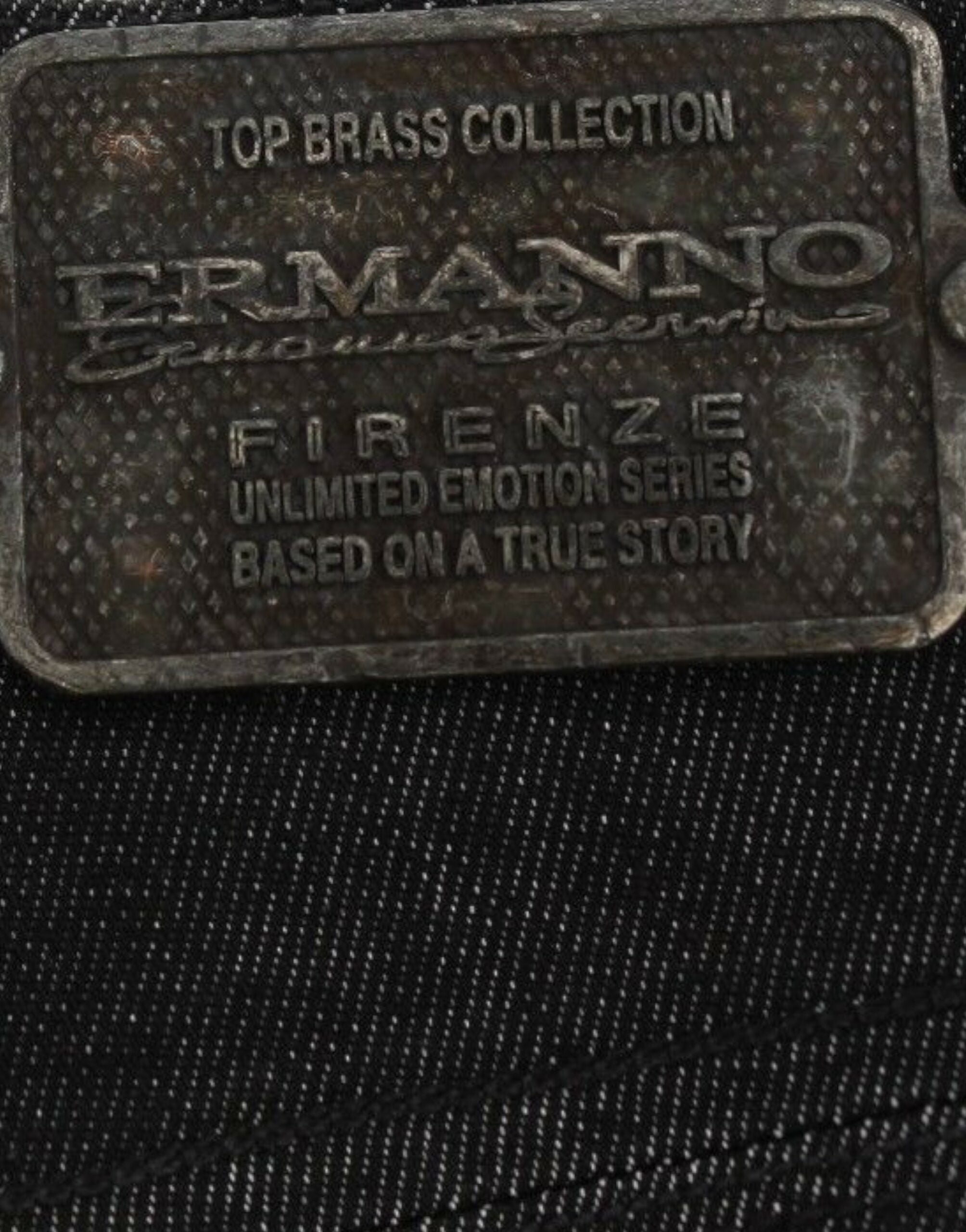 بنطلون جينز أسود ضيق من Ermanno Scervino بقصة ضيقة من قماش الدنيم