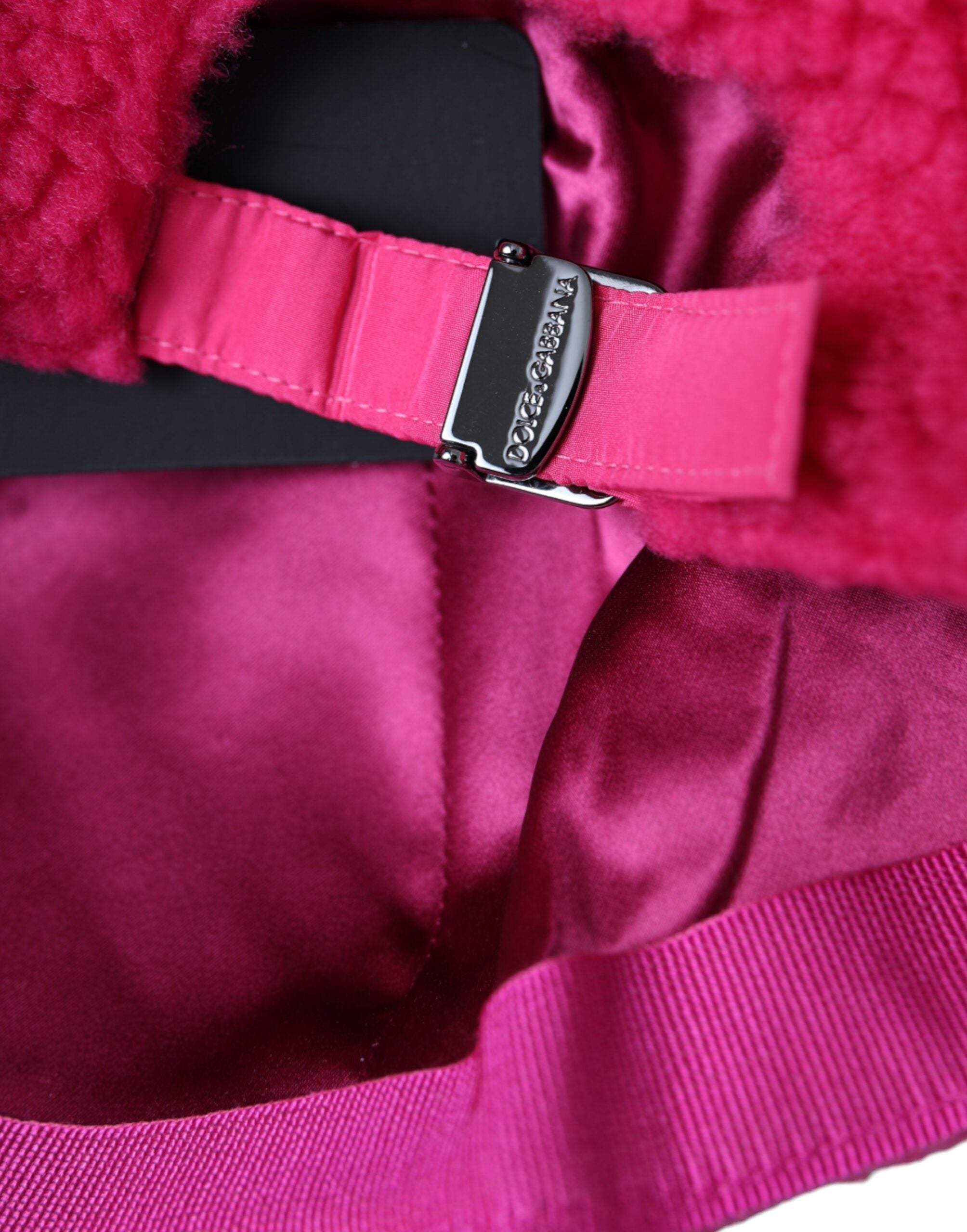 قبعة بيسبول من الصوف الوردي للرجال من دولتشي آند غابانا