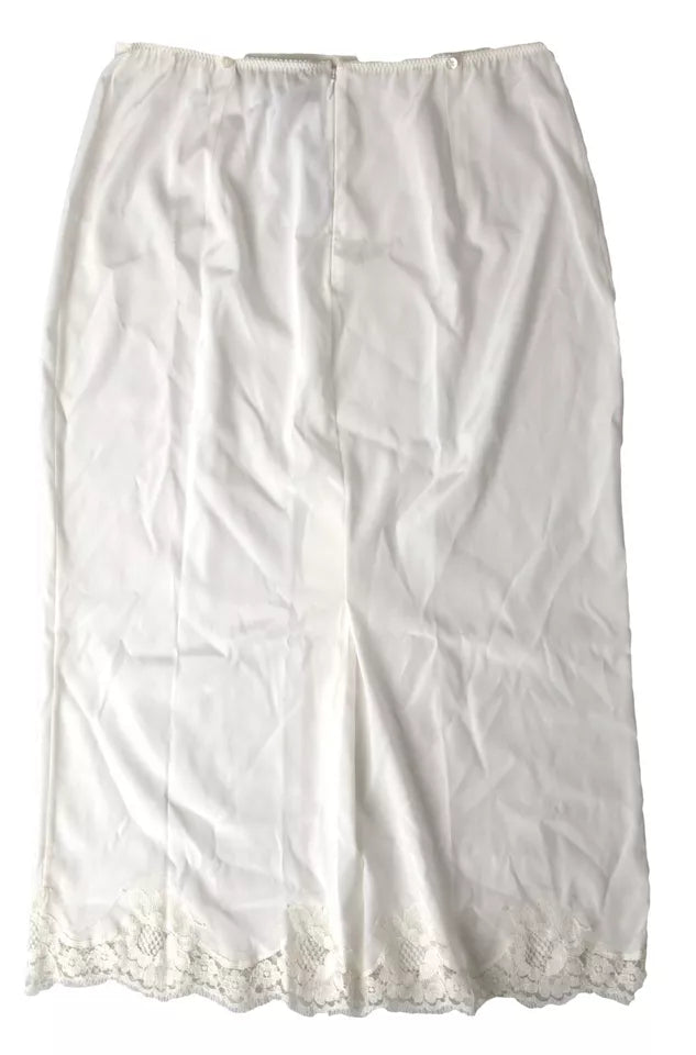 ملابس داخلية بيضاء من دولتشي آند غابانا نصف انزلاقية