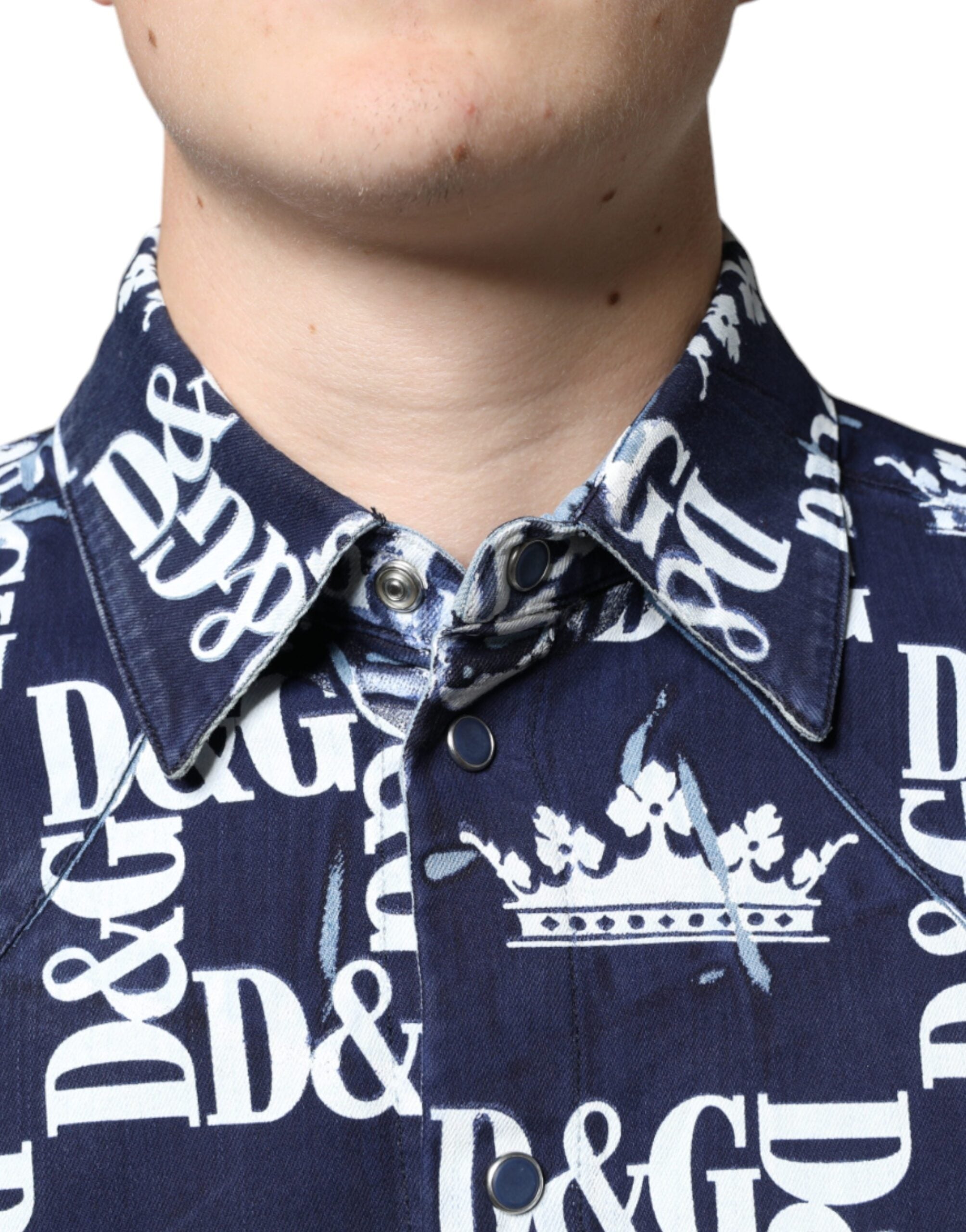 قميص قطني بقصّة Slim Fit مطبوع عليه شعار التاج الأزرق من Dolce & Gabbana