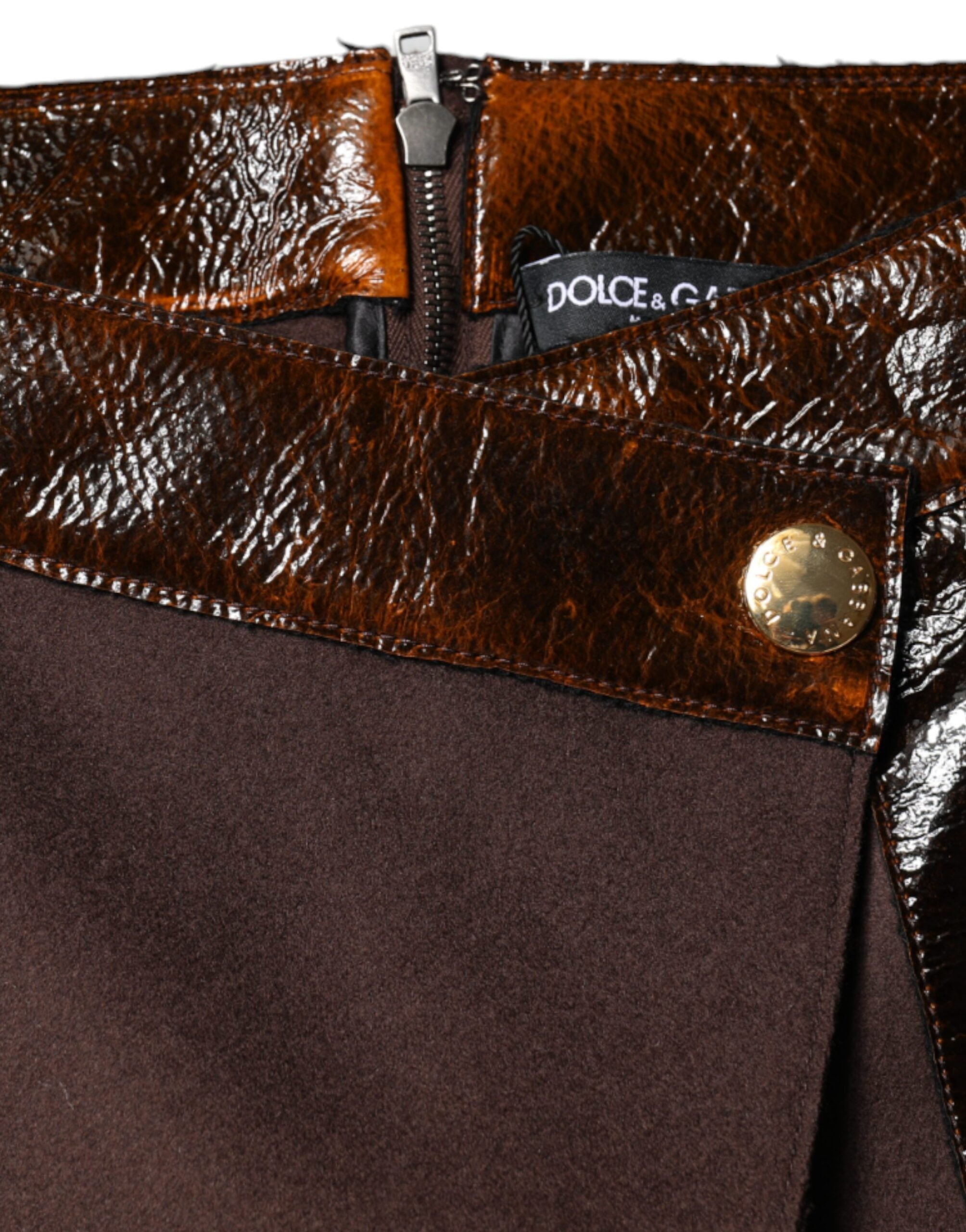 تنورة قصيرة من الصوف البكر البني من دولتشي آند غابانا، متوسطة الخصر، بتصميم حرف A