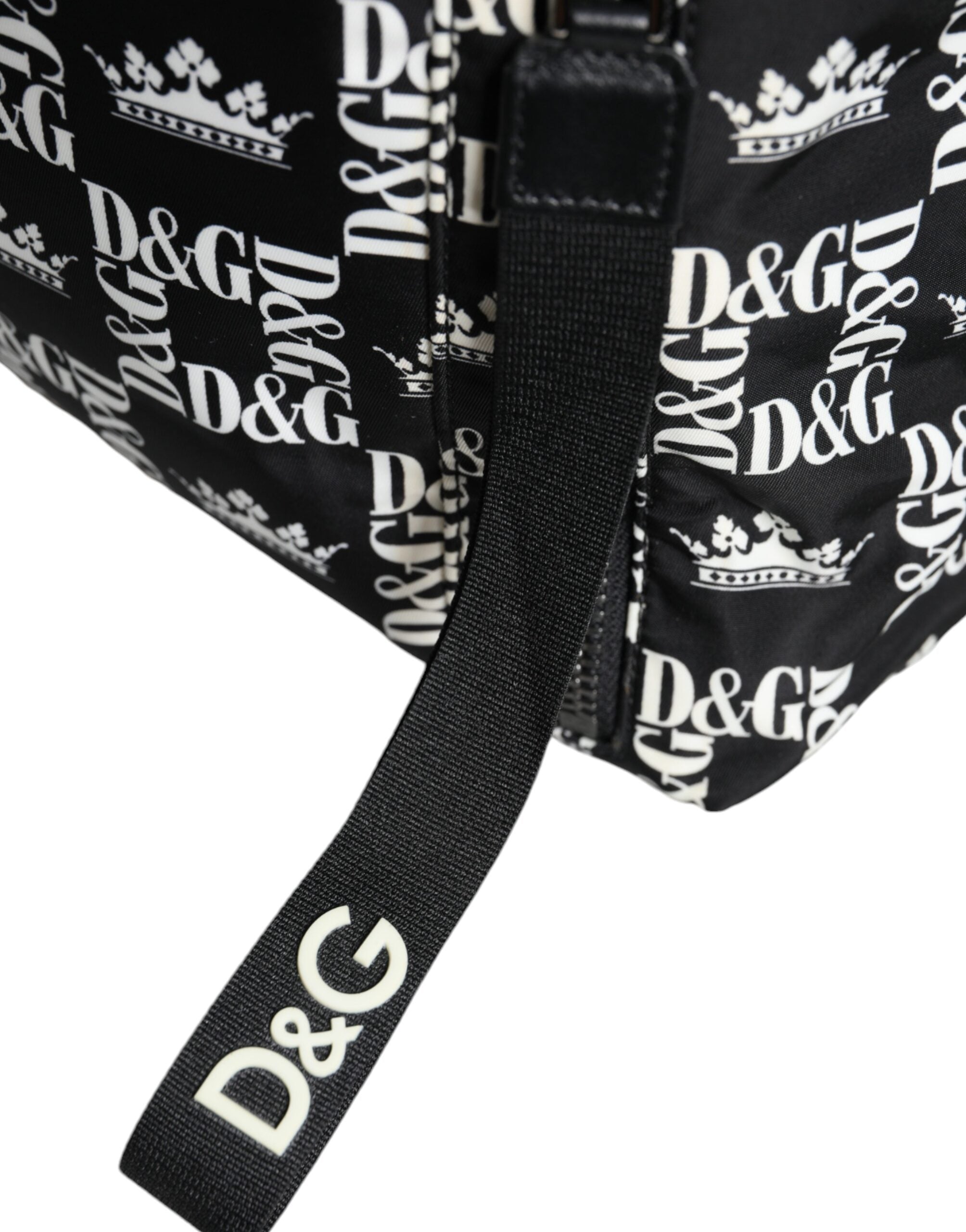 حقيبة ظهر من النايلون بشعار DG Crown باللونين الأسود والأبيض من Dolce & Gabbana