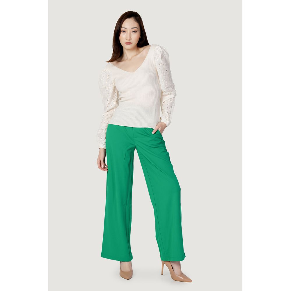 ملابس رياضية قطنية باللون البيج فقط