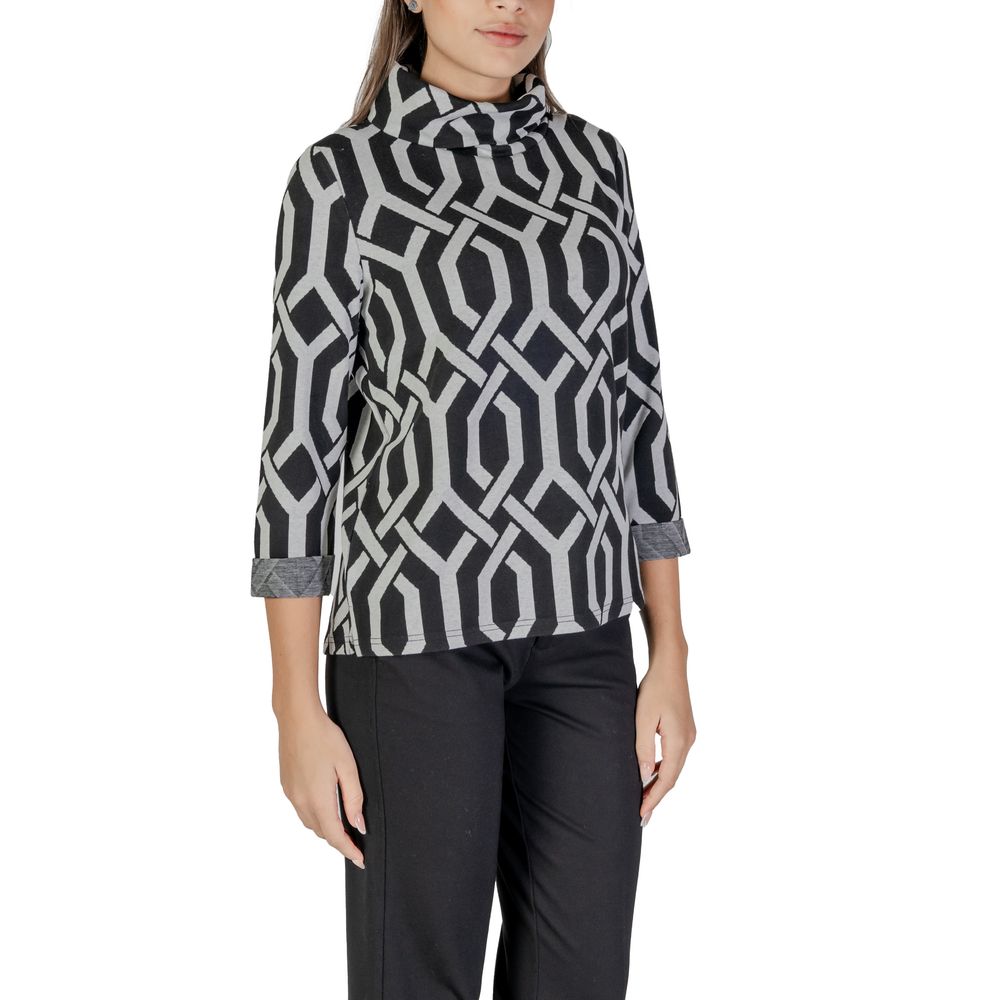 سترة بوليستر سوداء من ستريت ون