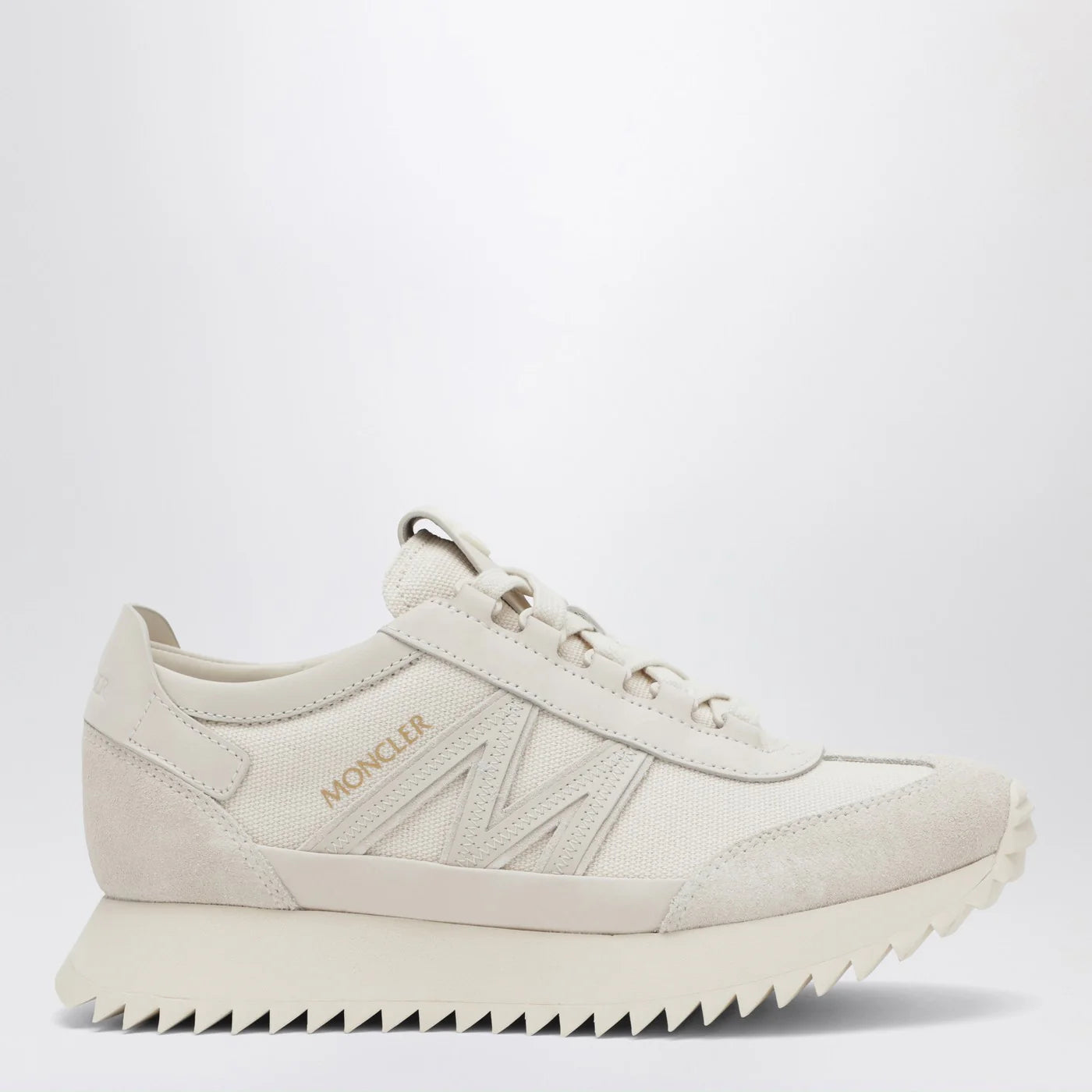 Moncler Pacey2 Sneakers in beige canvas and leather