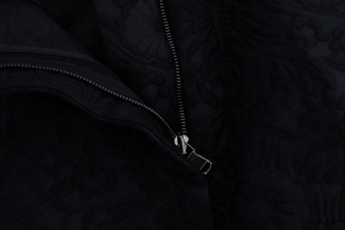 شورت كابري أسود من دولتشي آند غابانا بخصر عالٍ من البروكار الأسود