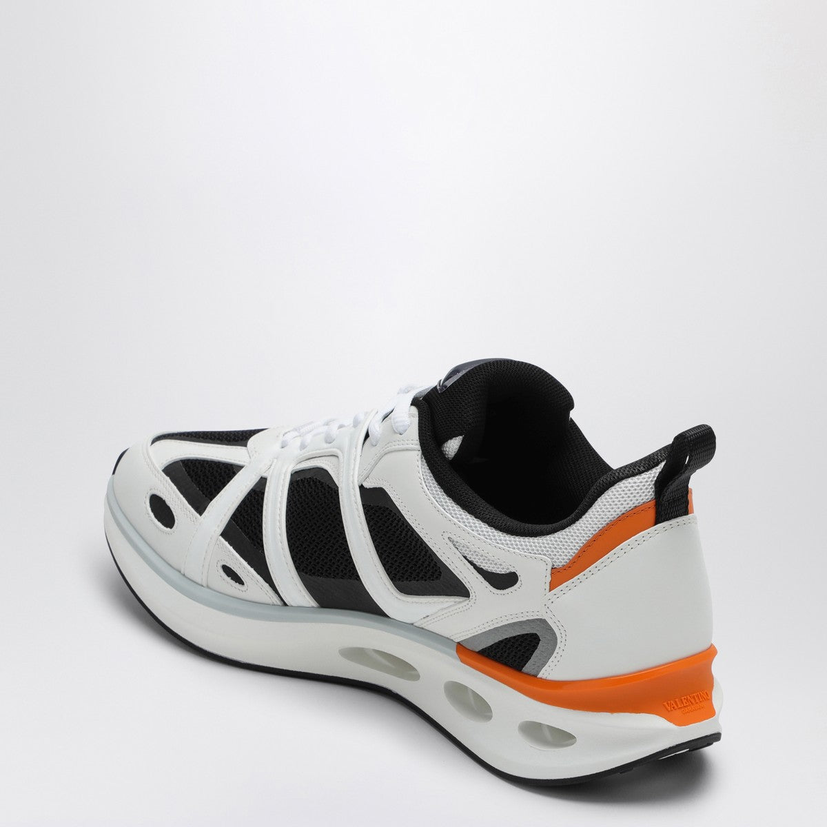 Valentino Garavani Valentino Garavani Vlogo Easyjog white/black/orange sneakers