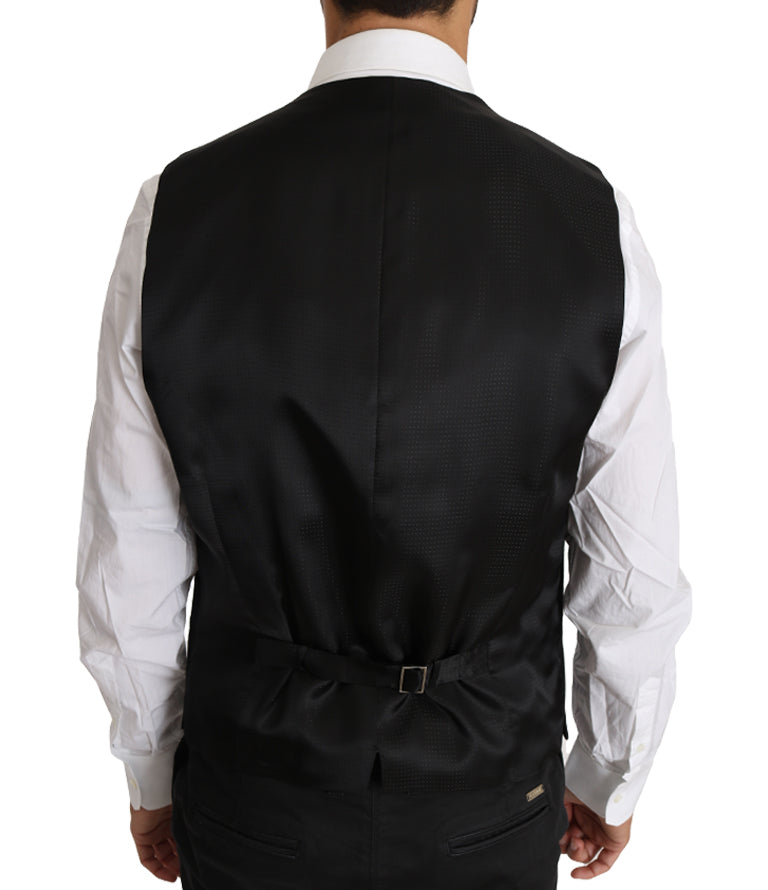 سترة رمادية أنيقة من الصوف والحرير بقصّة Slim-Fit