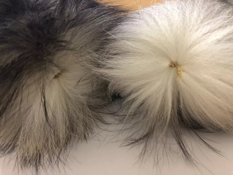 وشاح دولتشي آند غابانا بني من فرو ذيل الثعلب مع غطاء للرقبة وياقة