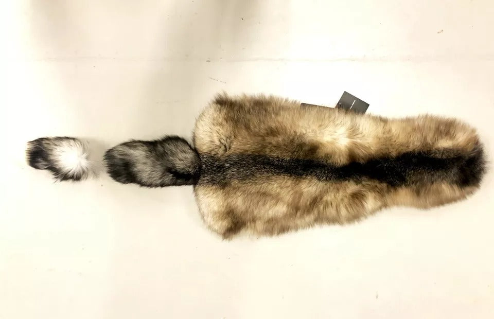 وشاح دولتشي آند غابانا بني من فرو ذيل الثعلب مع غطاء للرقبة وياقة