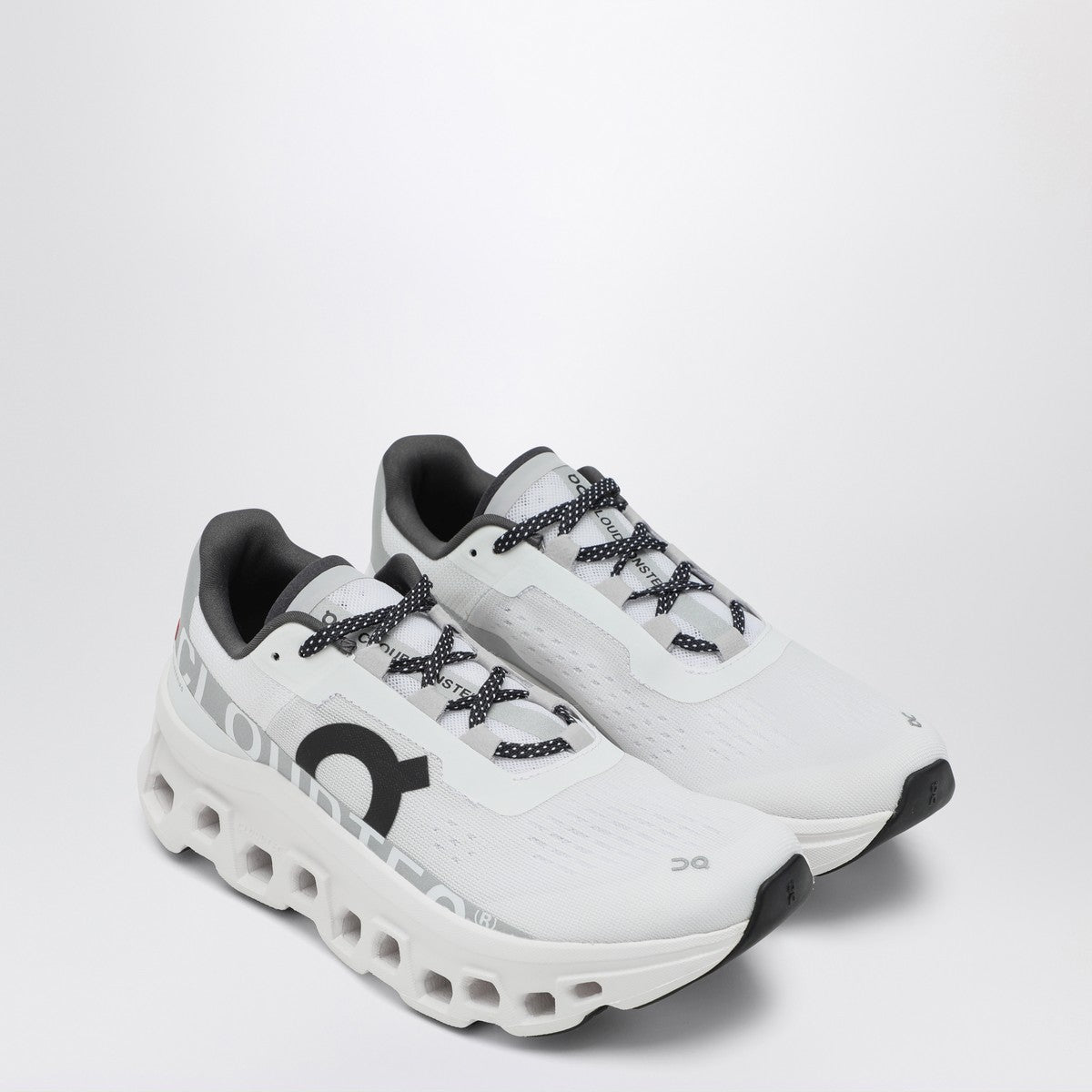 On Cloudmonster white Sneaker