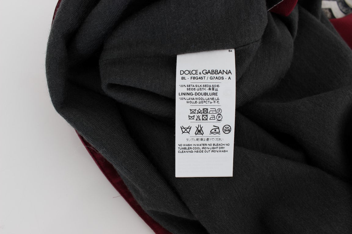 تي شيرت وبلوزة حريرية بطبعة الفارس الأحمر من دولتشي آند غابانا