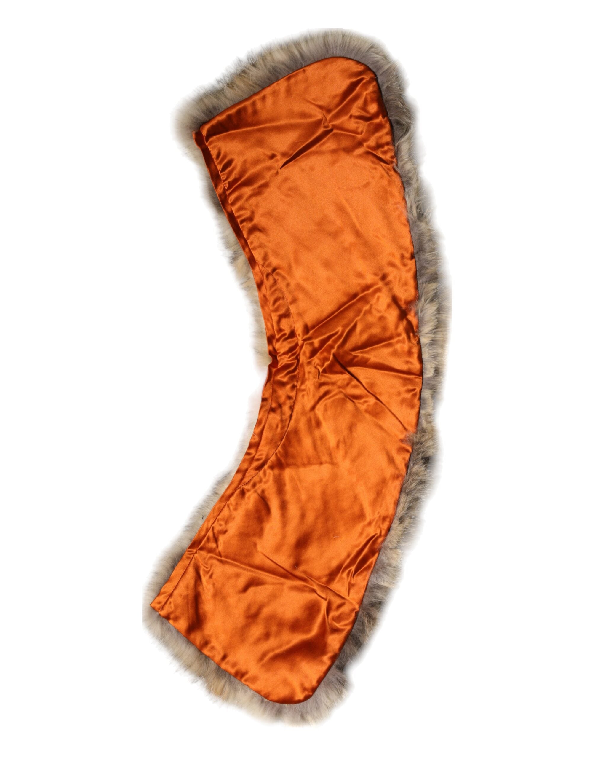 وشاح دولتشي آند غابانا بني من الفرو مع ياقة كتف ورقبة ملفوفة