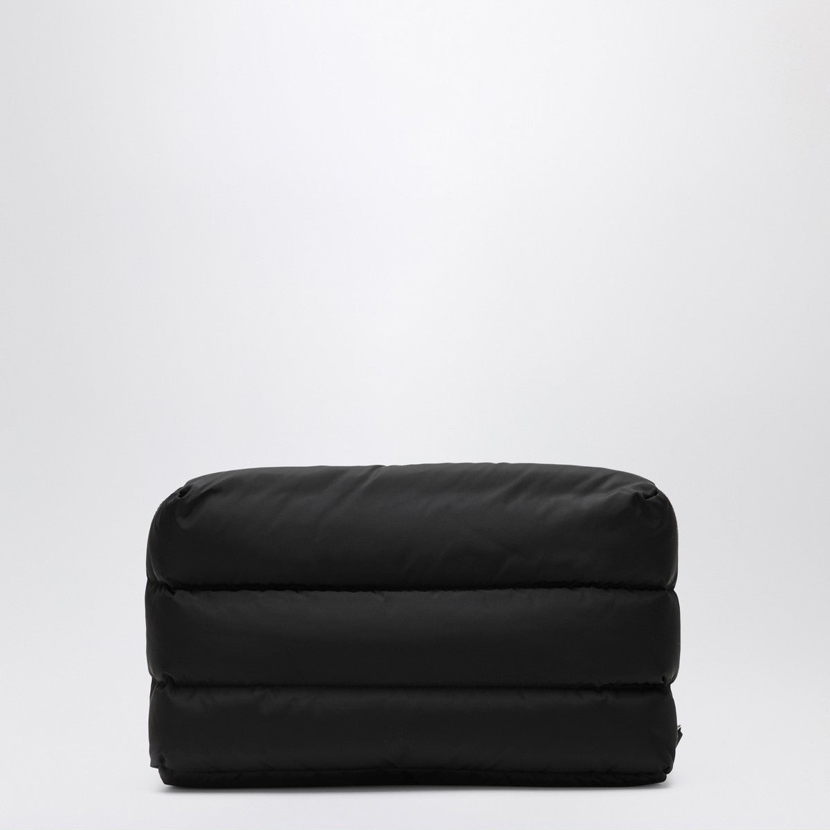 Moncler Moncler Caradoc beauty case in quilted black nylon