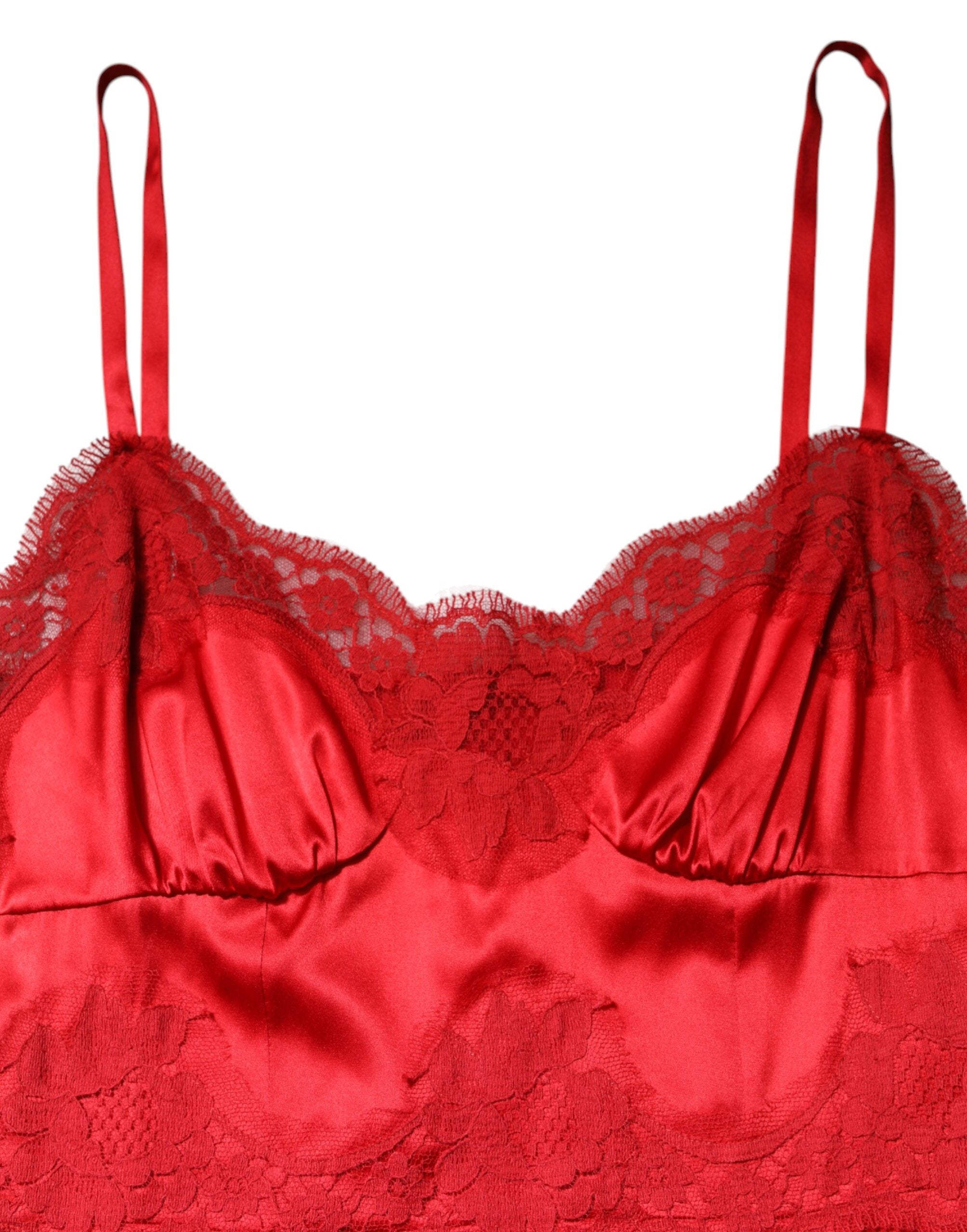 فستان دولتشي آند غابانا ماكسي طويل بدون أكمام من الحرير الأحمر