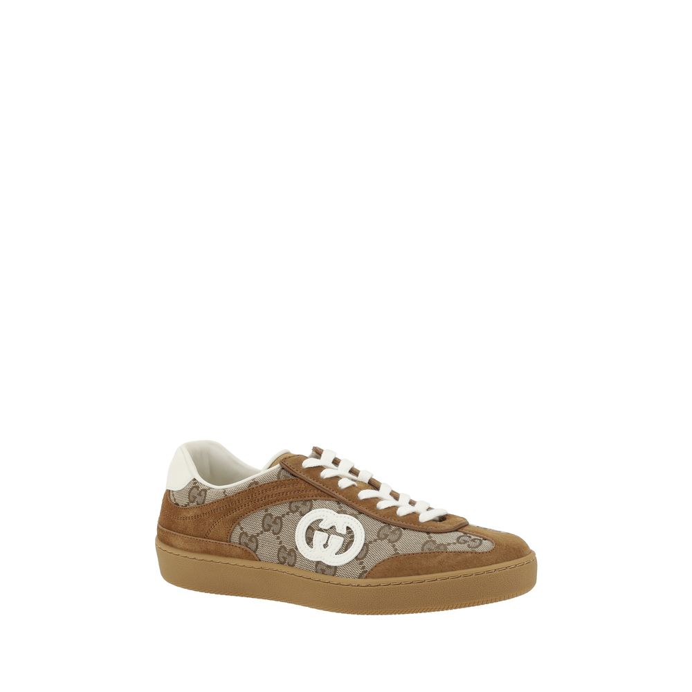 حذاء رياضي بنقشة GG من Gucci