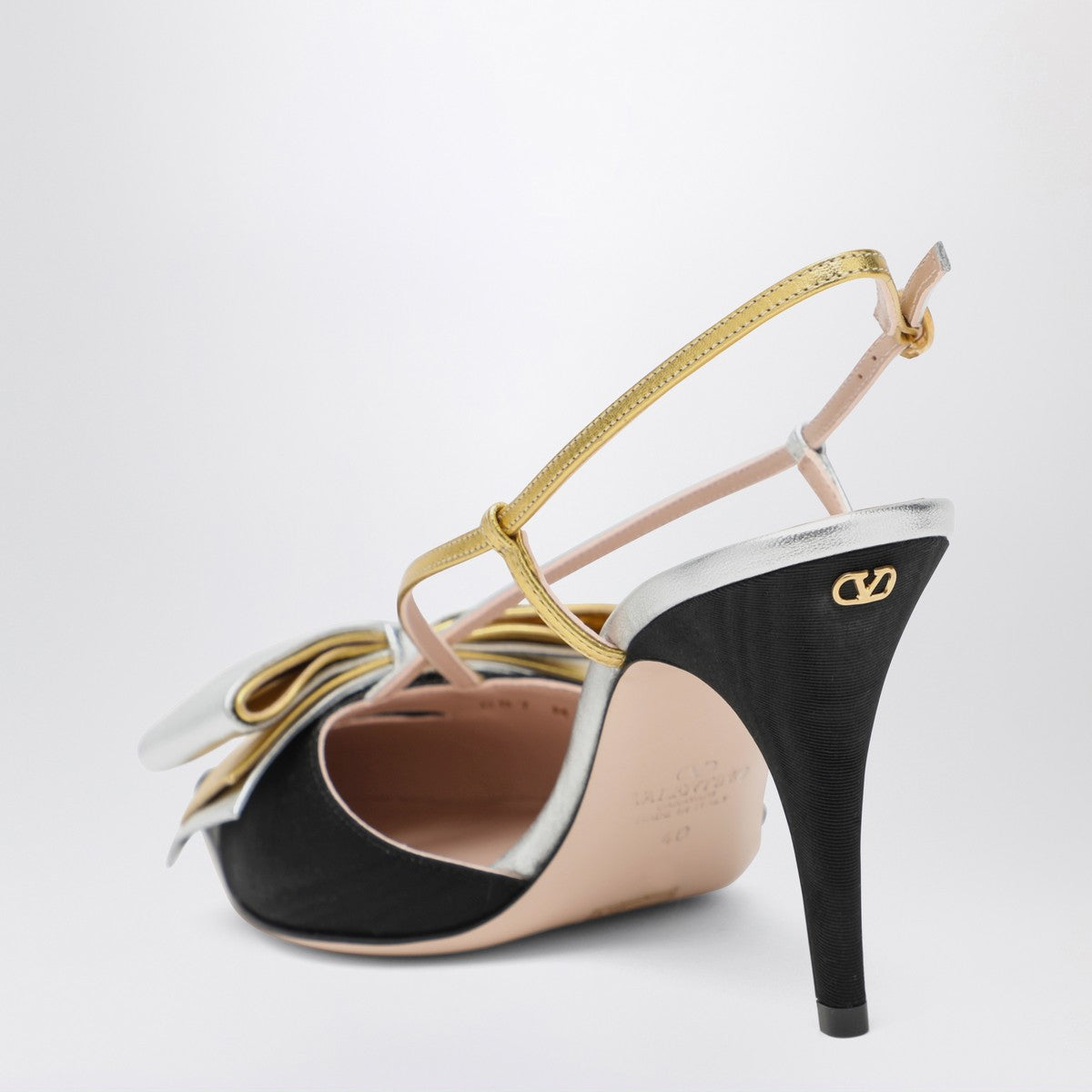 Valentino Garavani Valentino Garavani Slingback Bowow pumps black with bow