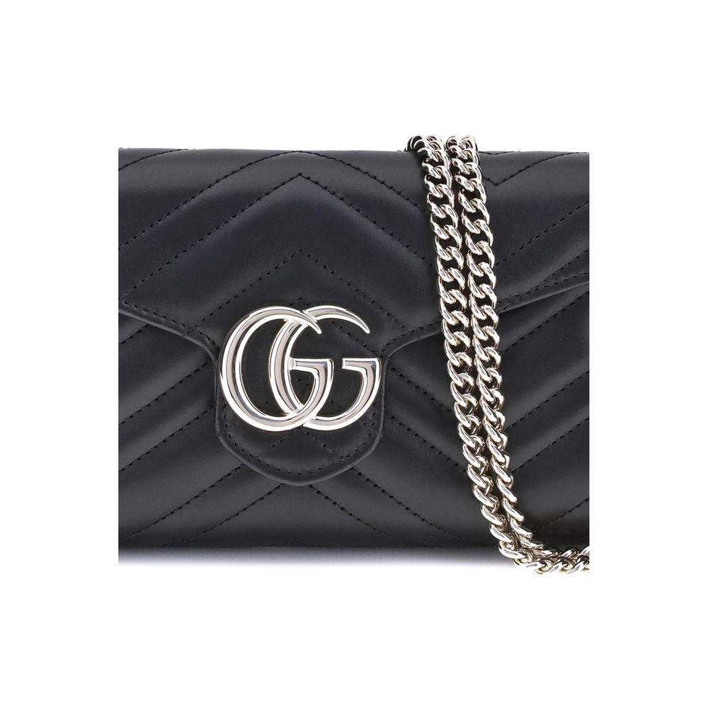 محفظة Gucci GG Marmont مع سلسلة