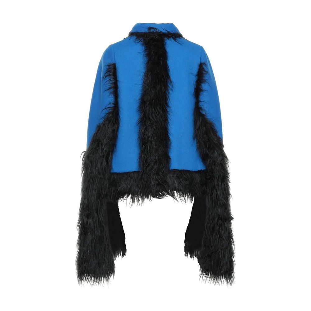 جاكيت كيب مزين بالفرو الصناعي من Maison Margiela