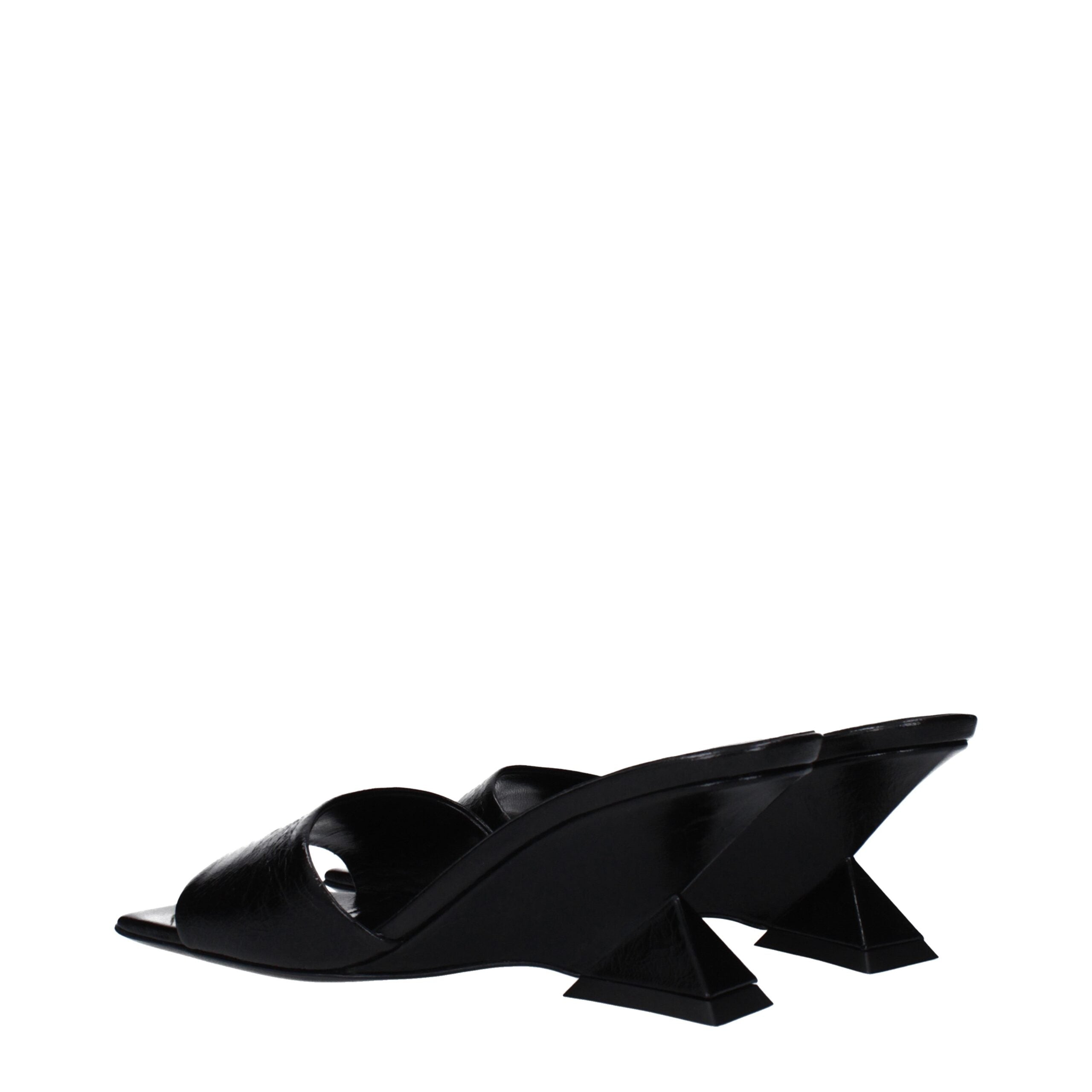 صندل أتيكو الجلدي الأسود